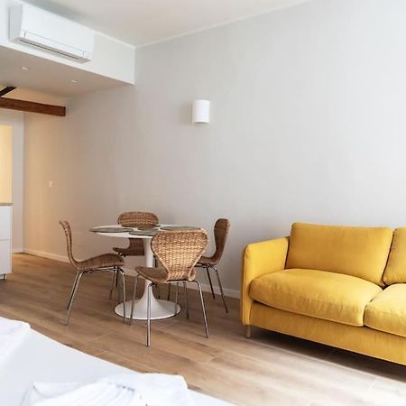 Youhosty - Ticinese Suite 1 มิลาน ภายนอก รูปภาพ